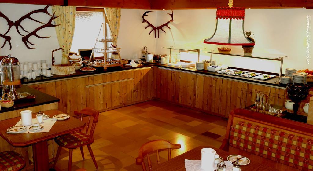 Das Naturhotel Die Eng هينتيريس المظهر الخارجي الصورة