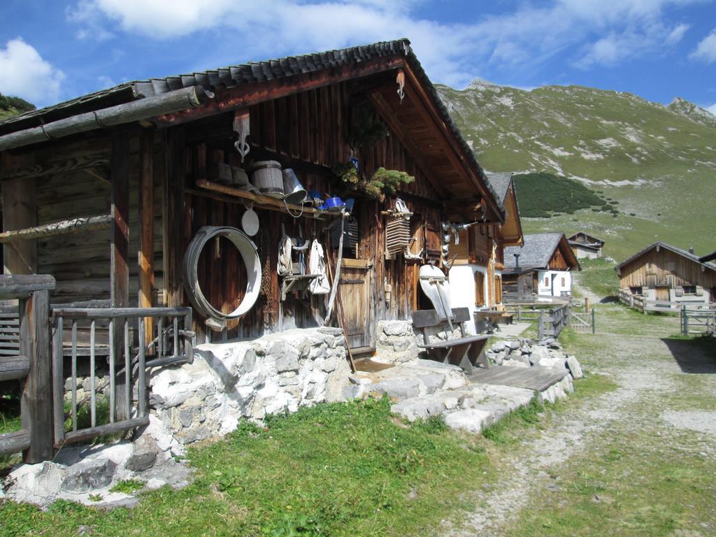 Das Naturhotel Die Eng هينتيريس المظهر الخارجي الصورة