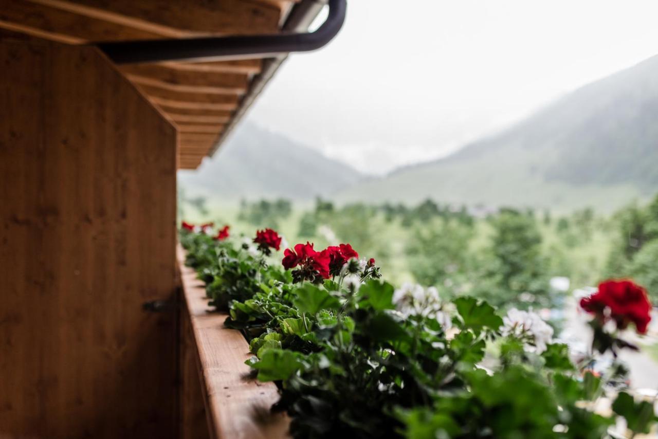 Das Naturhotel Die Eng هينتيريس المظهر الخارجي الصورة