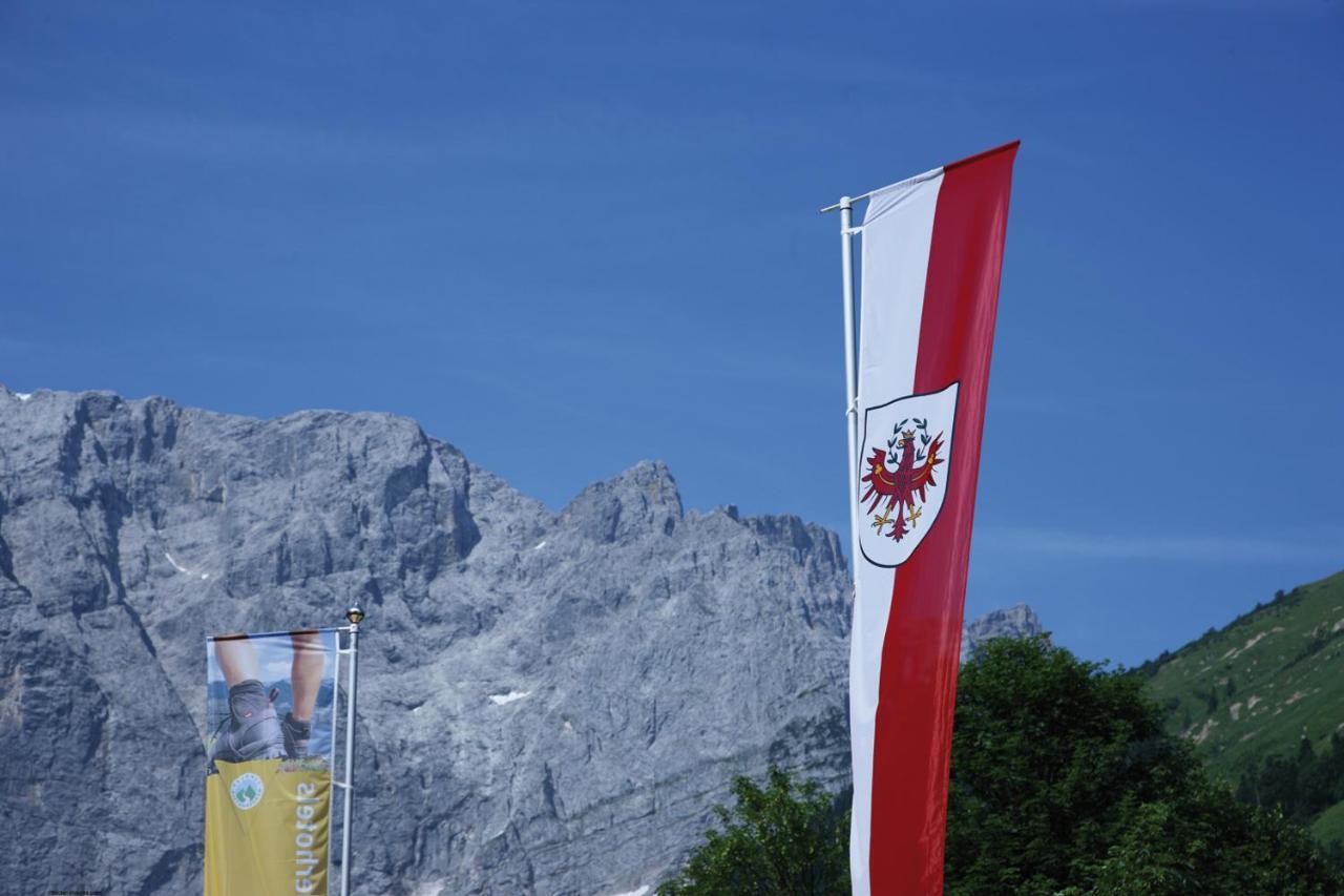 Das Naturhotel Die Eng هينتيريس المظهر الخارجي الصورة