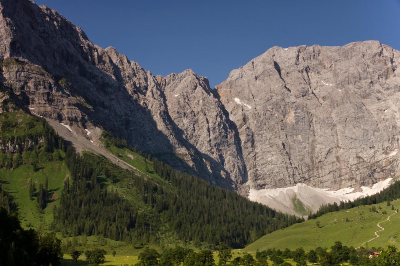 Das Naturhotel Die Eng هينتيريس المظهر الخارجي الصورة